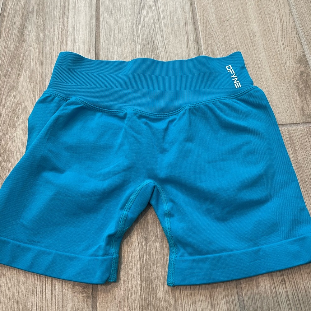 DFYNE Impact Seamless High Rise Shorts 4.5” Glacier Teal Blue Sz S - Picture 3 of 10